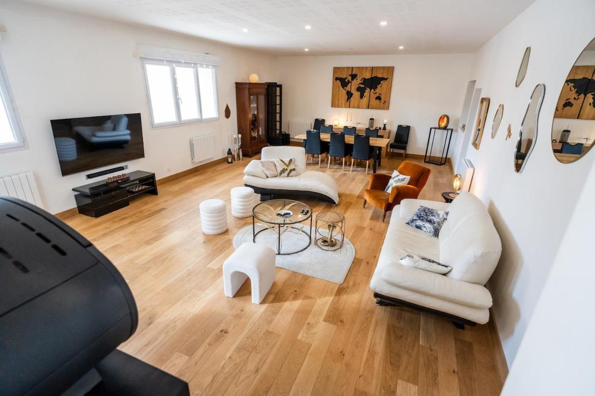 Le Retro Champlay Villa Eksteriør billede
